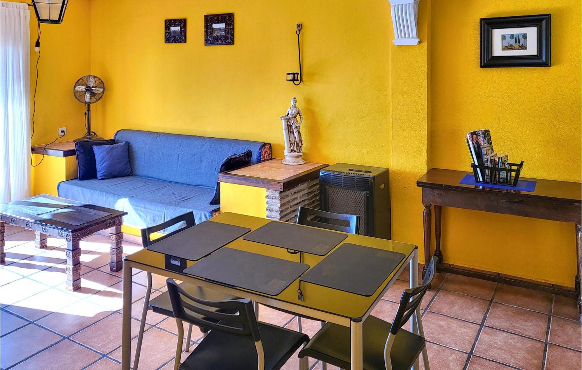 2 Bedroom Cozy Apartment In El Campello Esterno foto